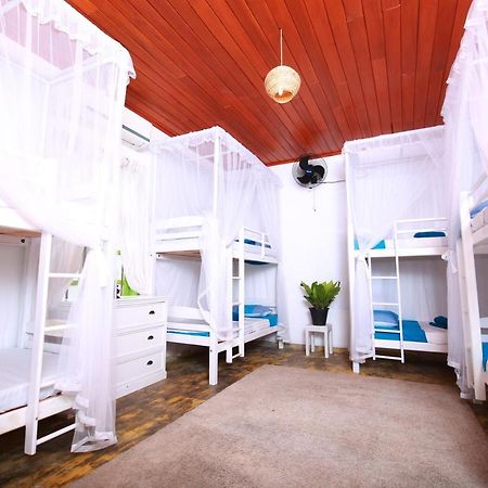 Bluefin Adventure And Deep Sea Fishing Hostel Хикадува Екстериор снимка