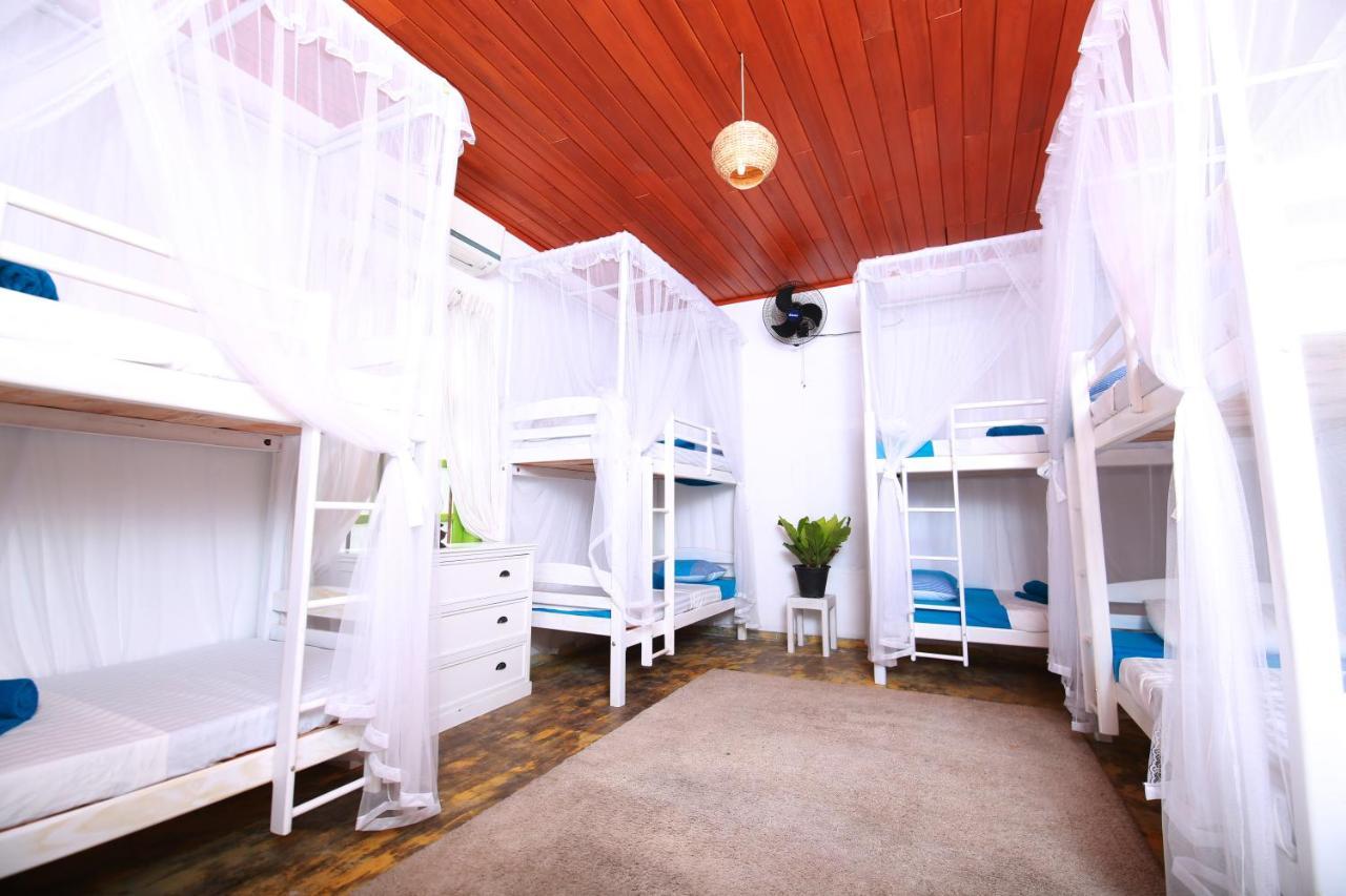 Bluefin Adventure And Deep Sea Fishing Hostel Хикадува Екстериор снимка